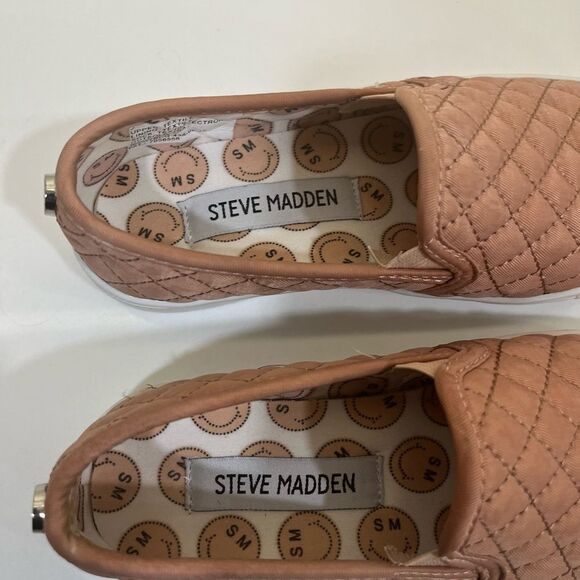 Steve Madden Kids Slip-Ons - Picture 4 of 8